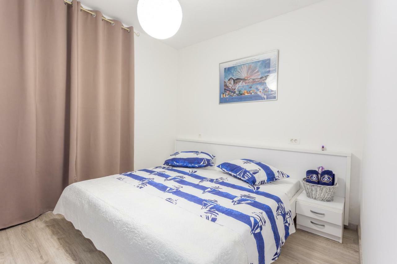Apartment Branka Kustura 2 Hvar Town Esterno foto